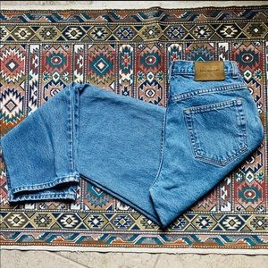 Calvin Klein Mom Jean